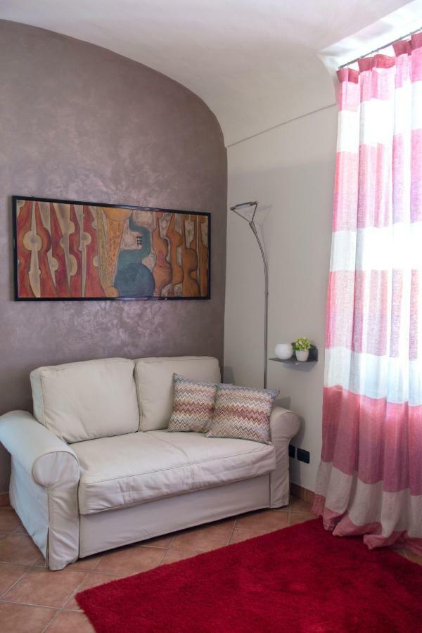 Apartament La Finestra Sul Borgo Alba  Zewnętrze zdjęcie